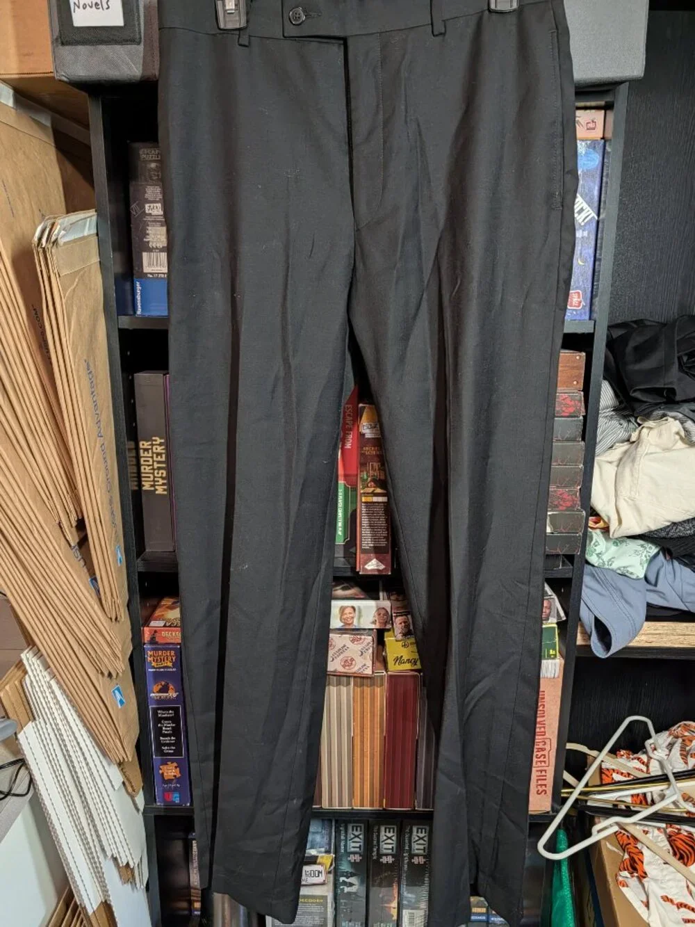 Calvin Klein Slim Fit Black 100% Wool Two-Piece Suit 38S / 32x32
